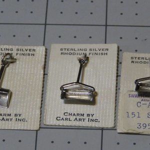 Dust Pan Charms by Carl Art
